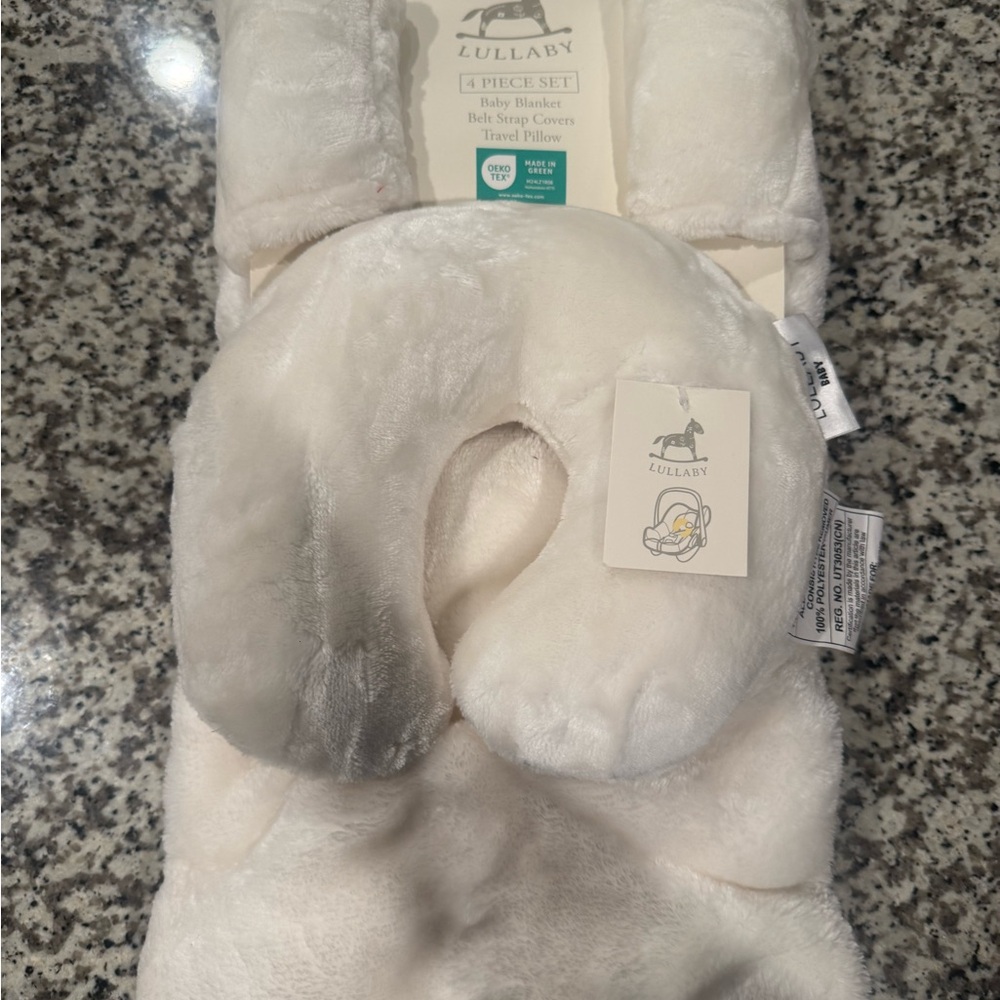 Lulaby Baby Blanket and Pillow Set